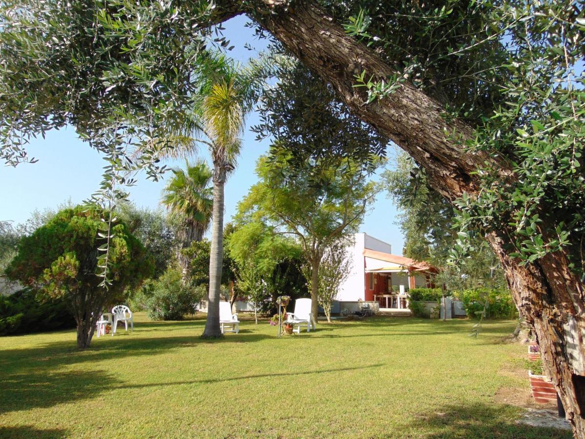 Agriturismo Villa Tommaso Torre dell'Orso Luaran gambar