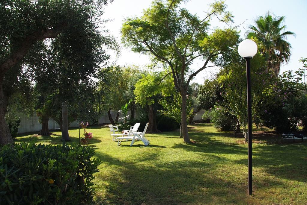 Agriturismo Villa Tommaso Torre dell'Orso Luaran gambar
